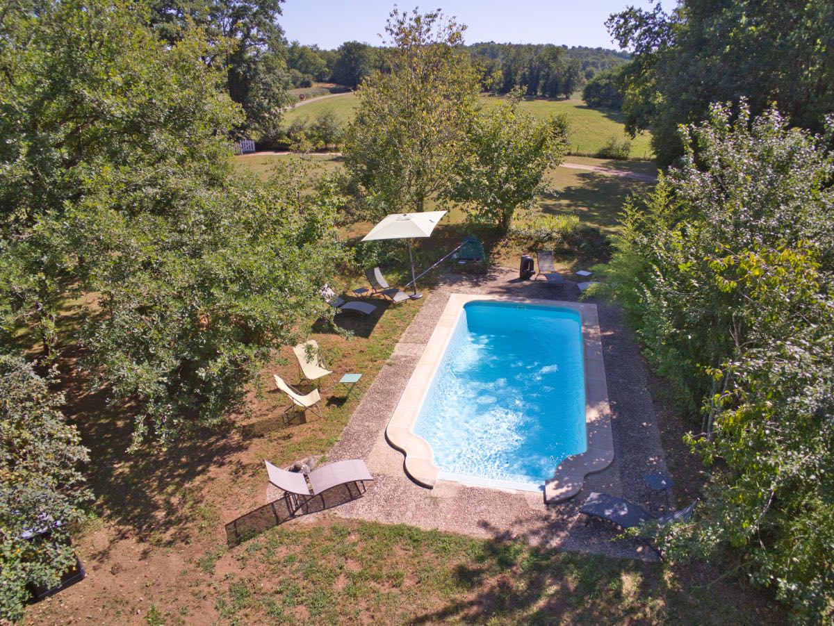 gite-choubello-piscine-01